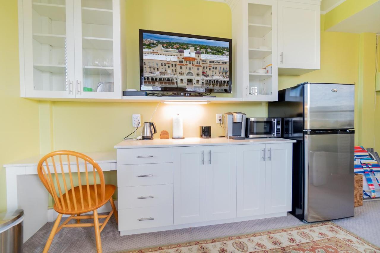 Palm Beach Island Condominiums エクステリア 写真