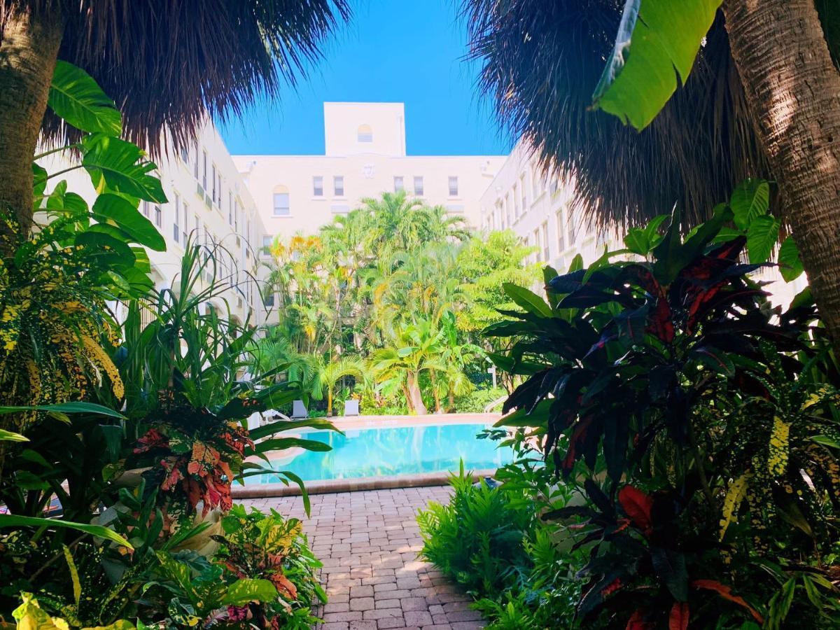 Palm Beach Island Condominiums エクステリア 写真