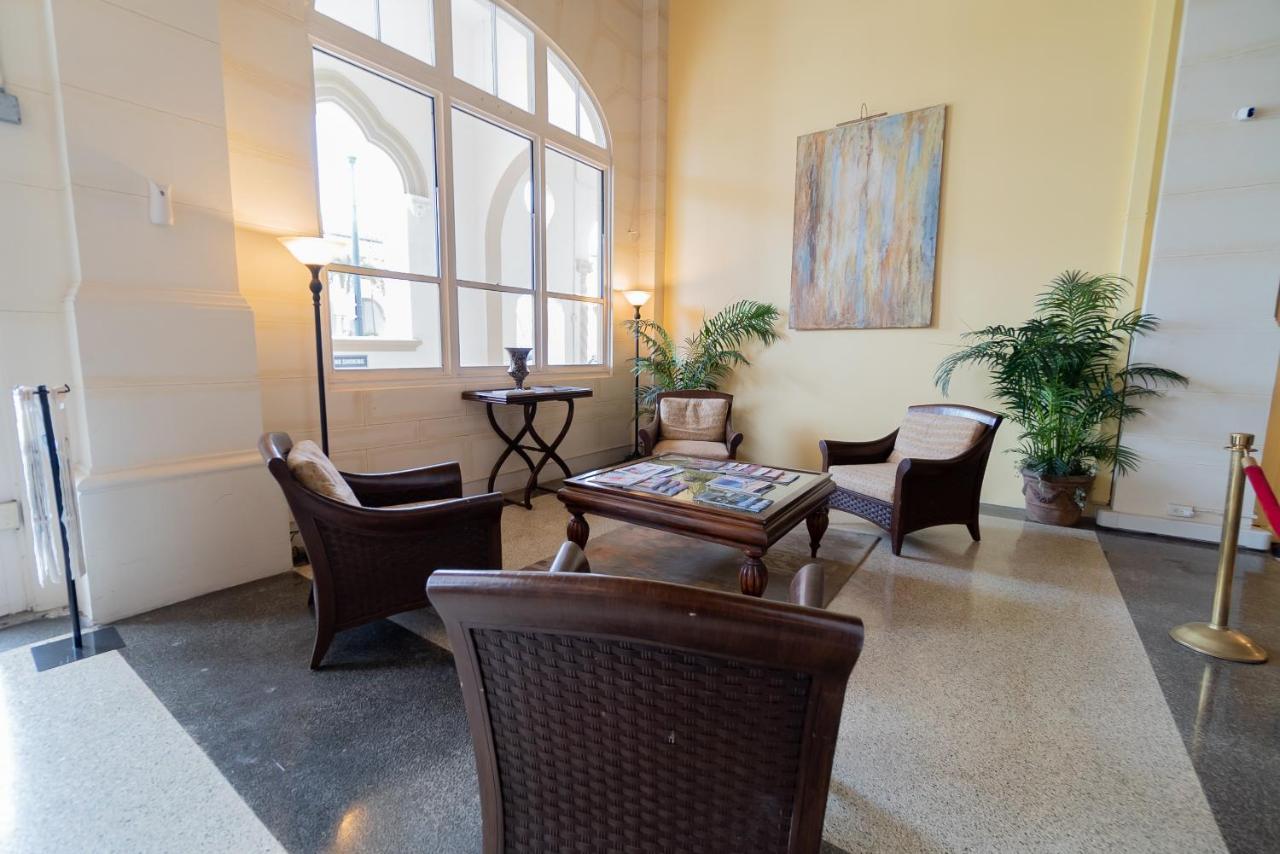 Palm Beach Island Condominiums エクステリア 写真